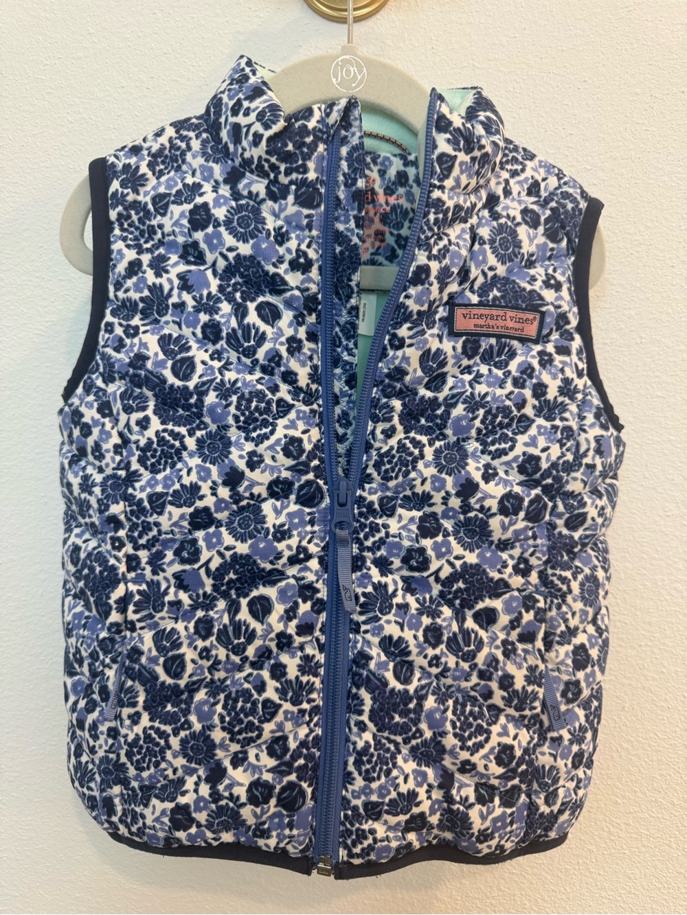 Girls vineyard vines Floral Puffer Vest 3t